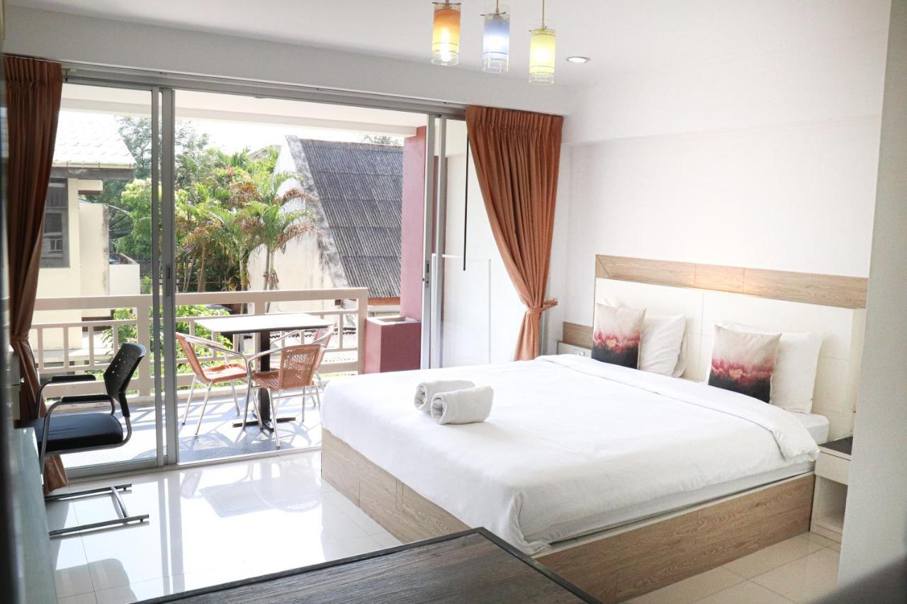 Baansabai Ramaiv Aparthotel Bangkok Exterior photo
