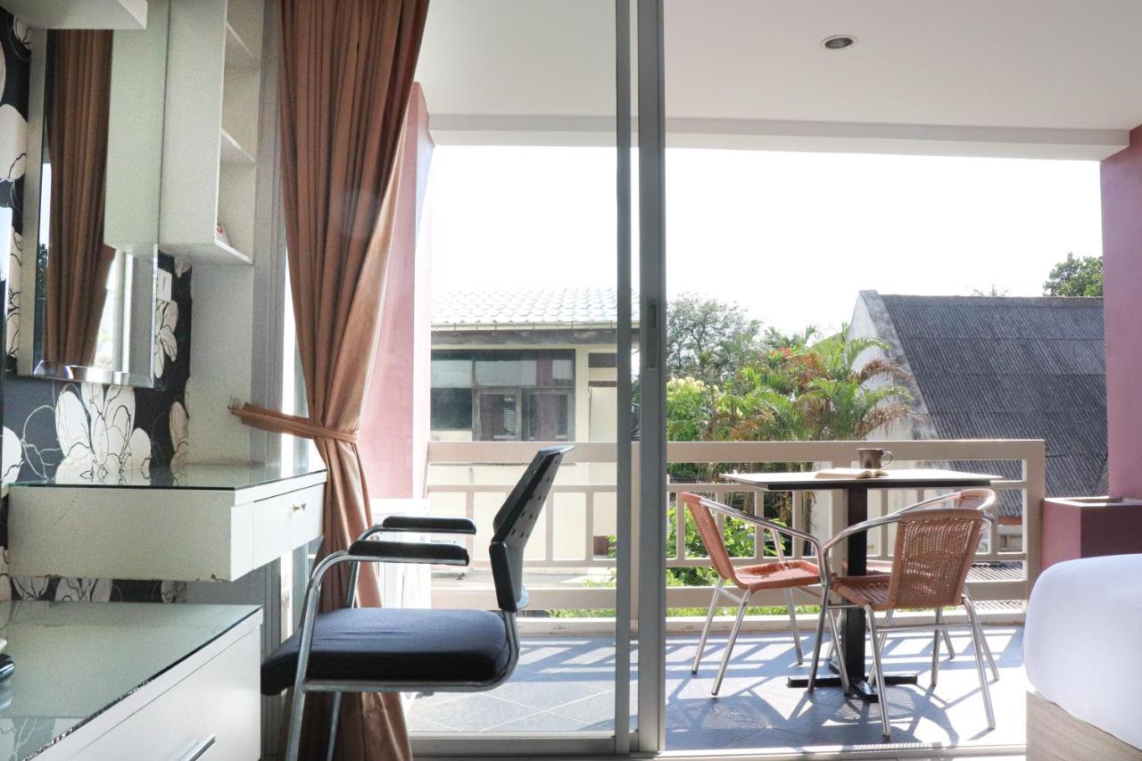 Baansabai Ramaiv Aparthotel Bangkok Exterior photo