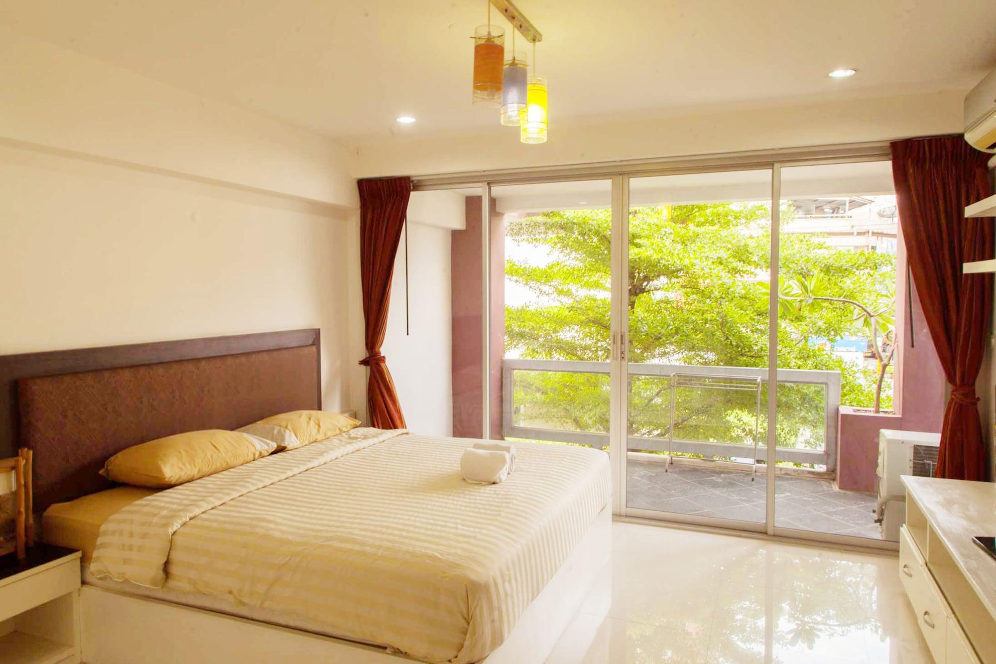 Baansabai Ramaiv Aparthotel Bangkok Exterior photo