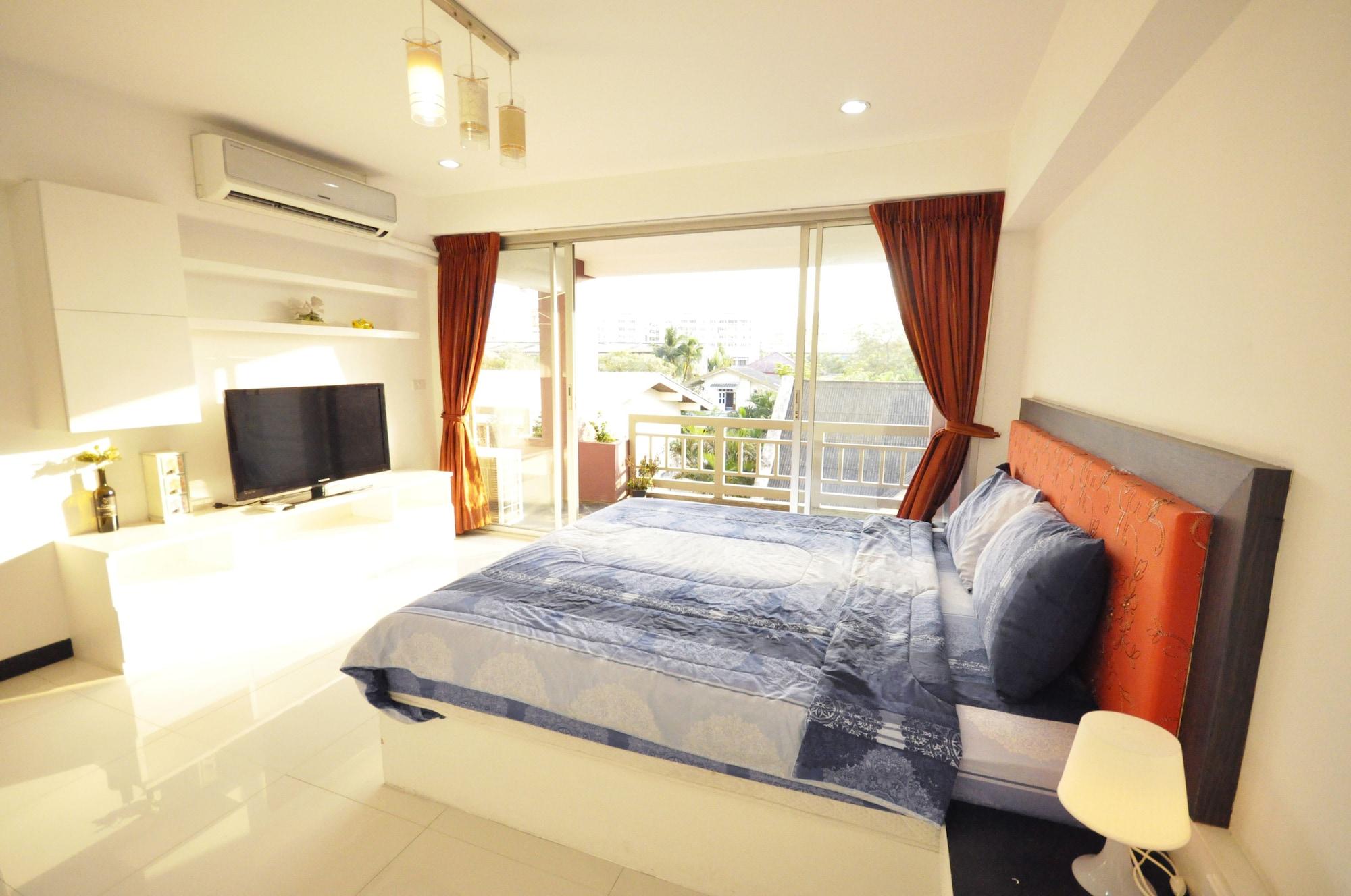 Baansabai Ramaiv Aparthotel Bangkok Exterior photo